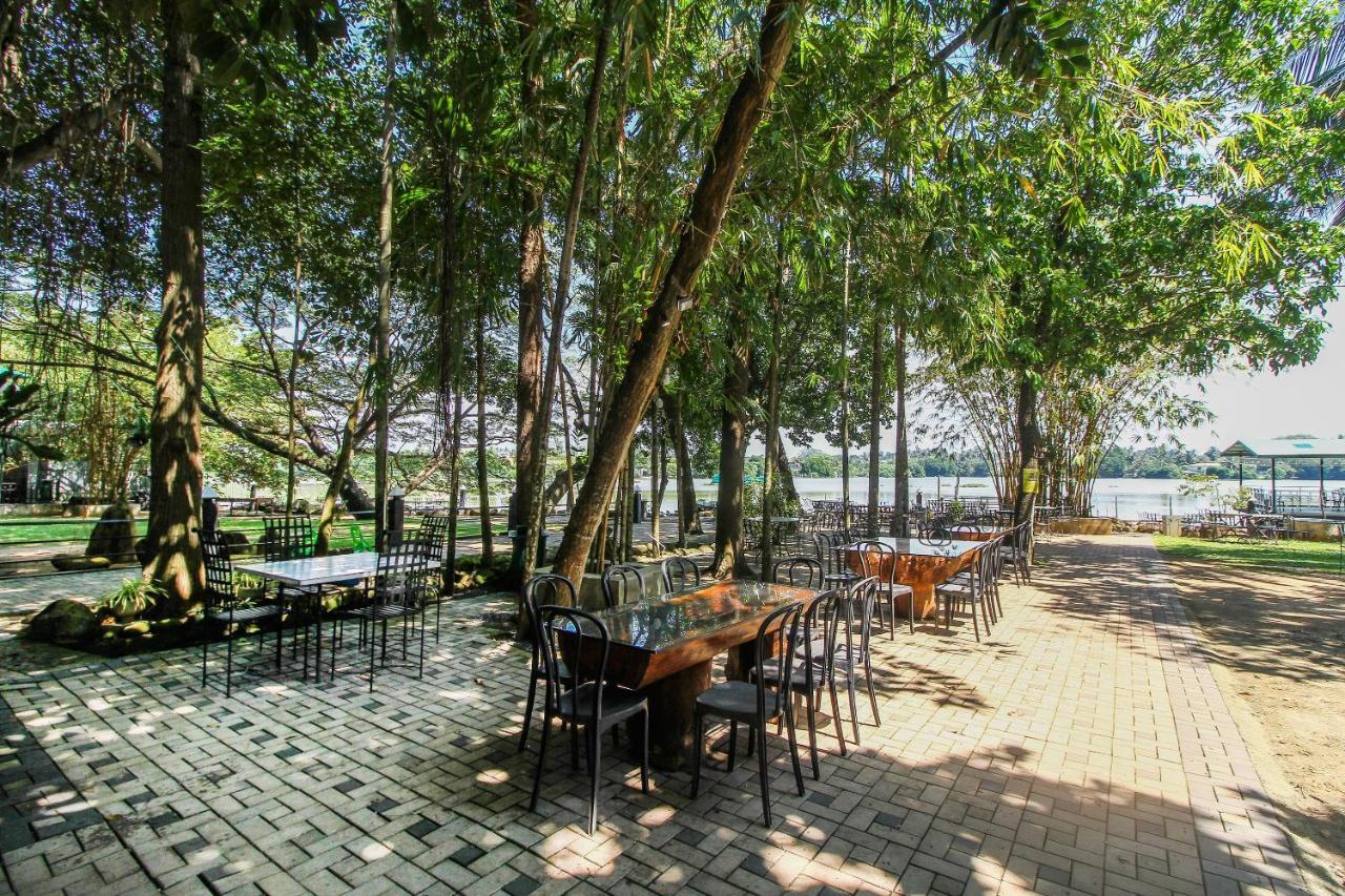 מורטואה Oyo 471 Randiya Hotel מראה חיצוני תמונה